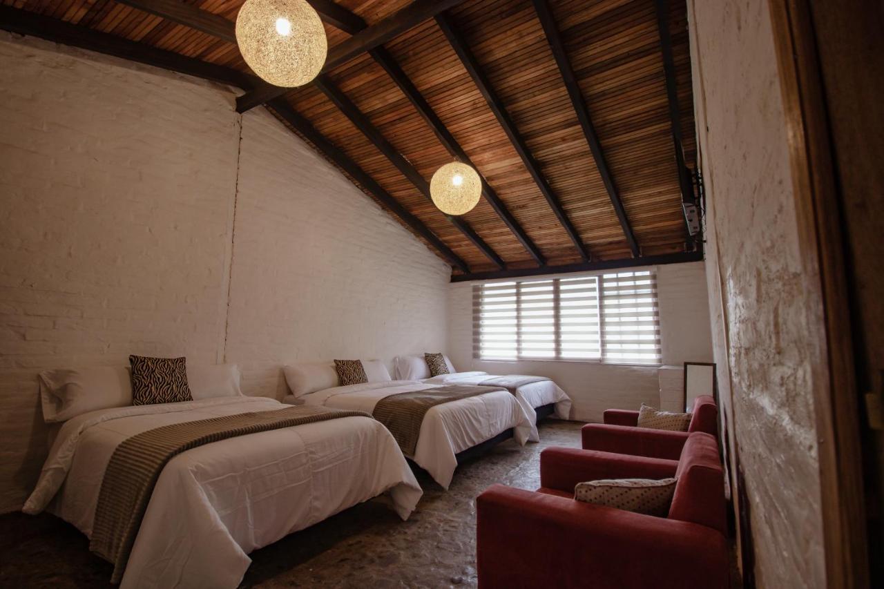 Bed and Breakfast Rustic Quinta La Aurora Баньйос Екстер'єр фото