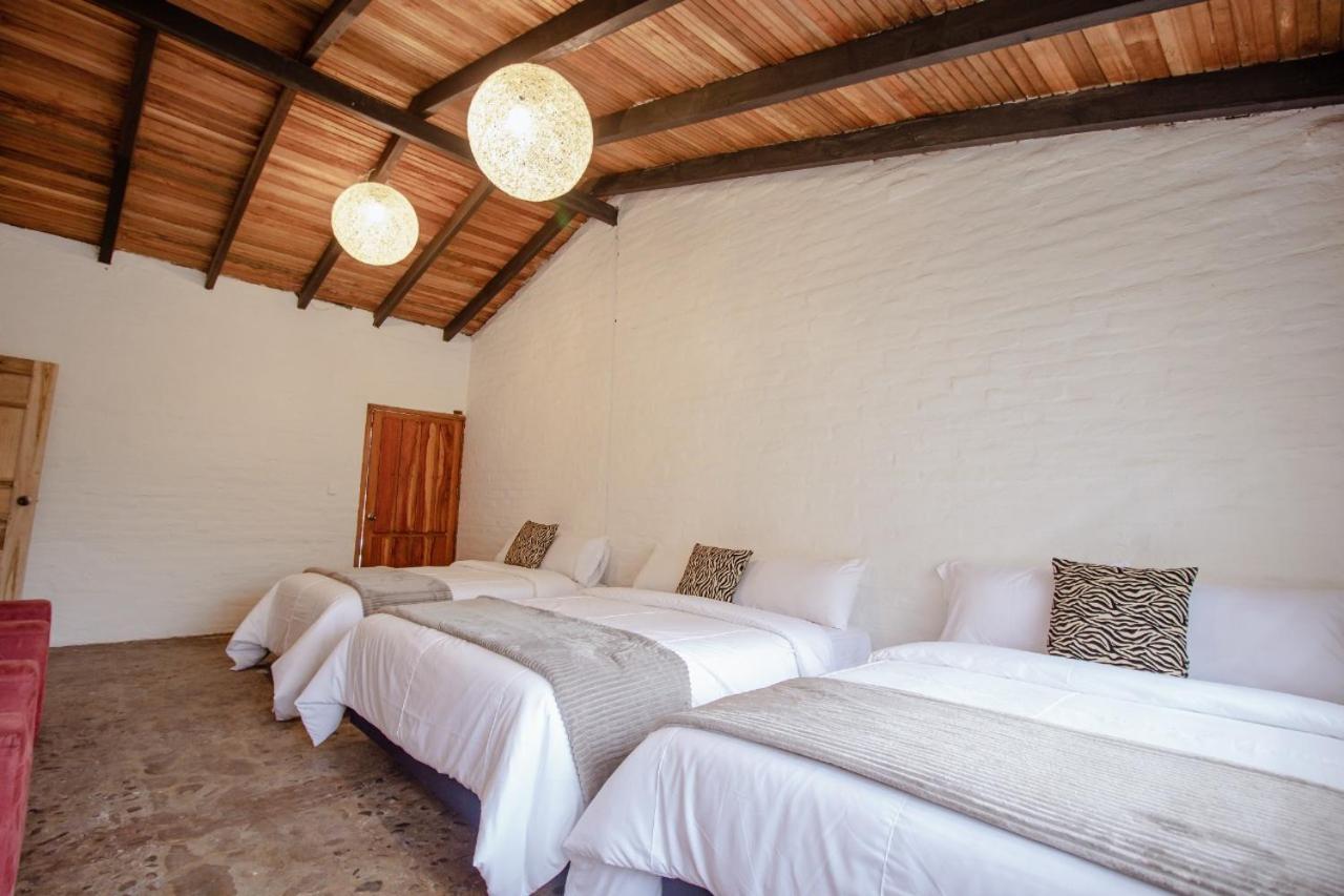 Bed and Breakfast Rustic Quinta La Aurora Баньйос Екстер'єр фото