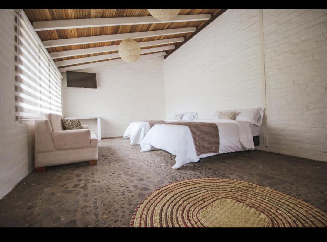 Bed and Breakfast Rustic Quinta La Aurora Баньйос Екстер'єр фото
