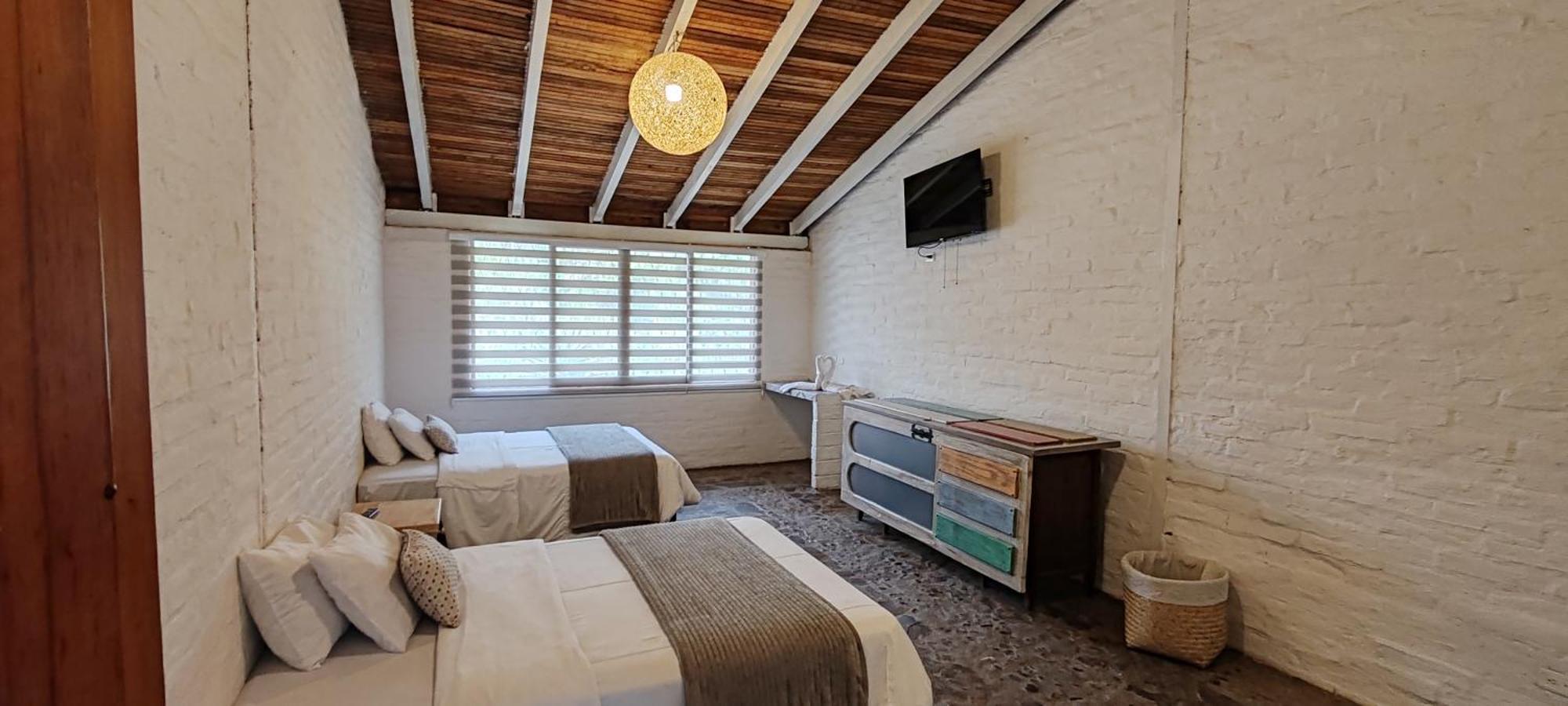 Bed and Breakfast Rustic Quinta La Aurora Баньйос Номер фото