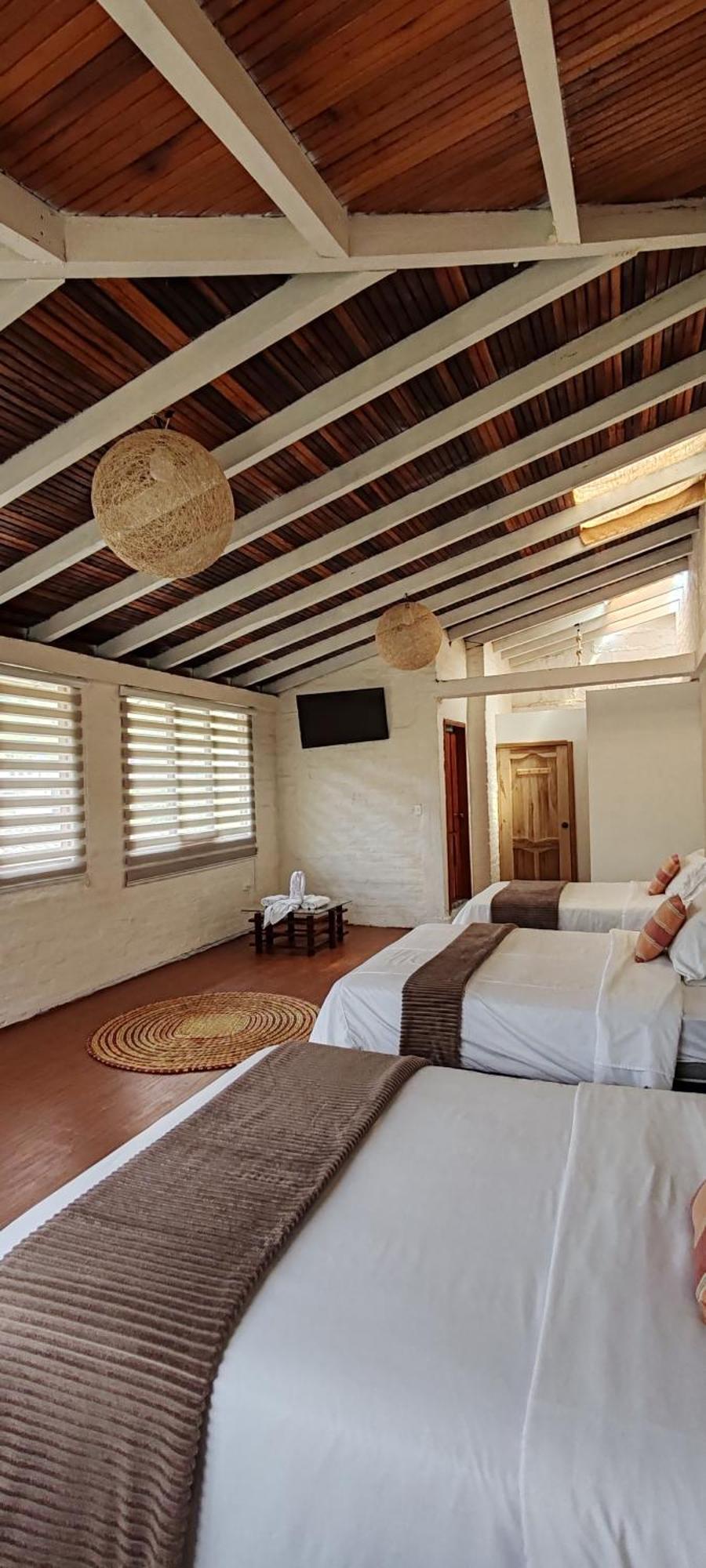 Bed and Breakfast Rustic Quinta La Aurora Баньйос Номер фото