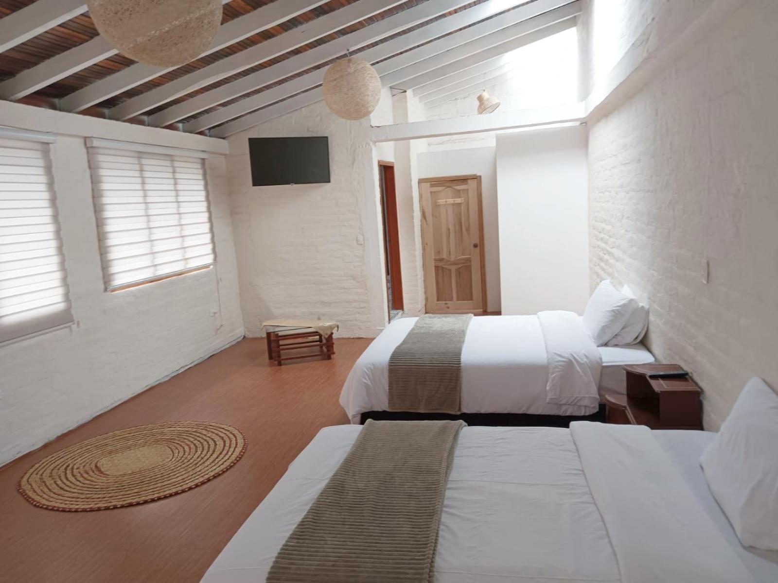 Bed and Breakfast Rustic Quinta La Aurora Баньйос Номер фото
