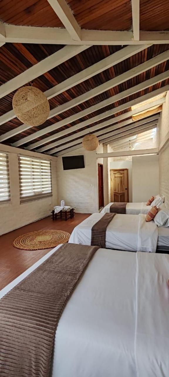 Bed and Breakfast Rustic Quinta La Aurora Баньйос Номер фото
