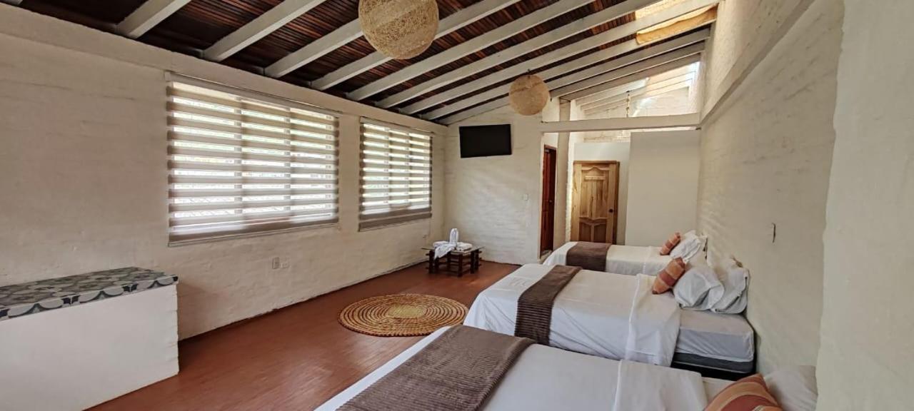 Bed and Breakfast Rustic Quinta La Aurora Баньйос Екстер'єр фото